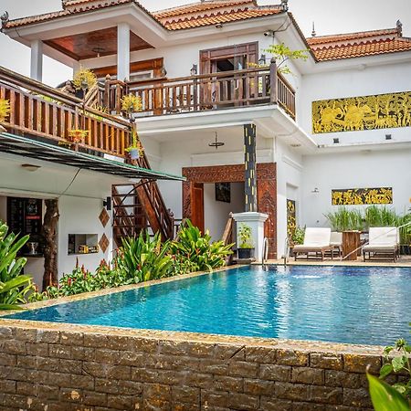 Antonios Villa Hotel Siem Reap Exteriör bild