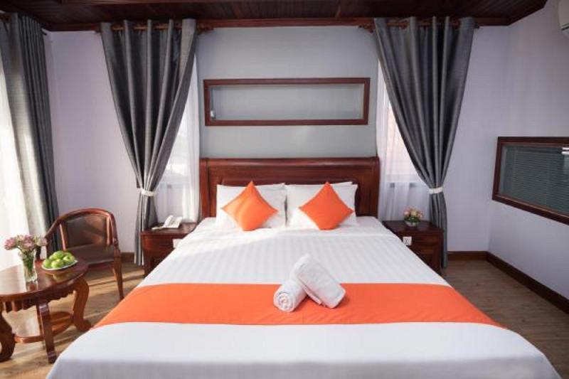 Antonios Villa Hotel Siem Reap Exteriör bild