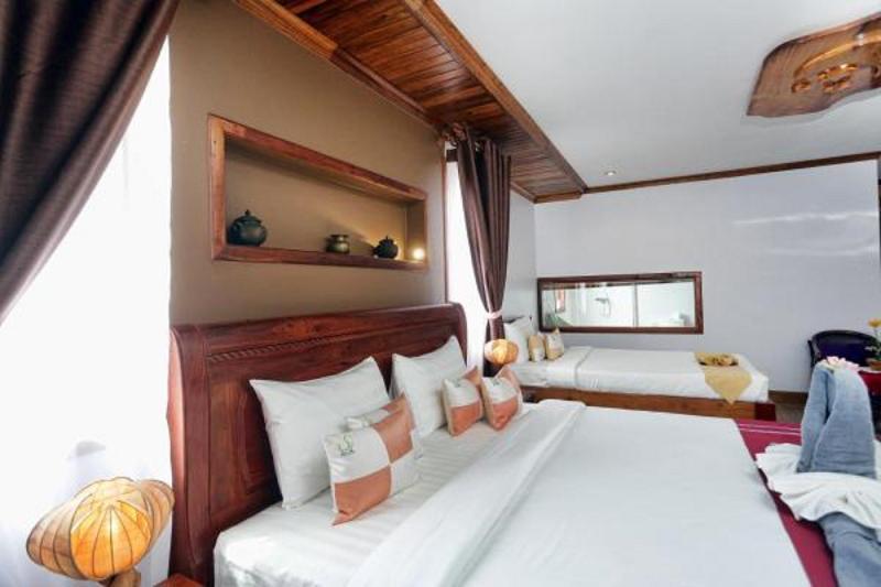 Antonios Villa Hotel Siem Reap Exteriör bild