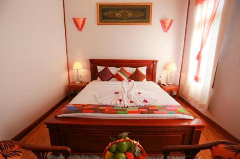 Antonios Villa Hotel Siem Reap Exteriör bild