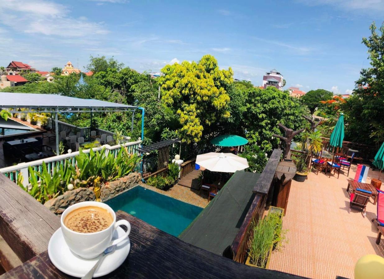 Antonios Villa Hotel Siem Reap Exteriör bild