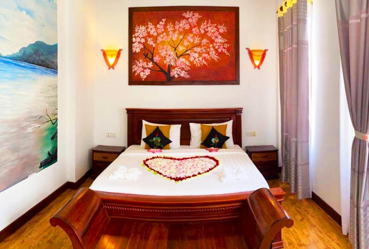 Antonios Villa Hotel Siem Reap Exteriör bild