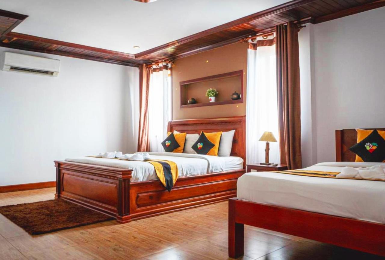 Antonios Villa Hotel Siem Reap Exteriör bild