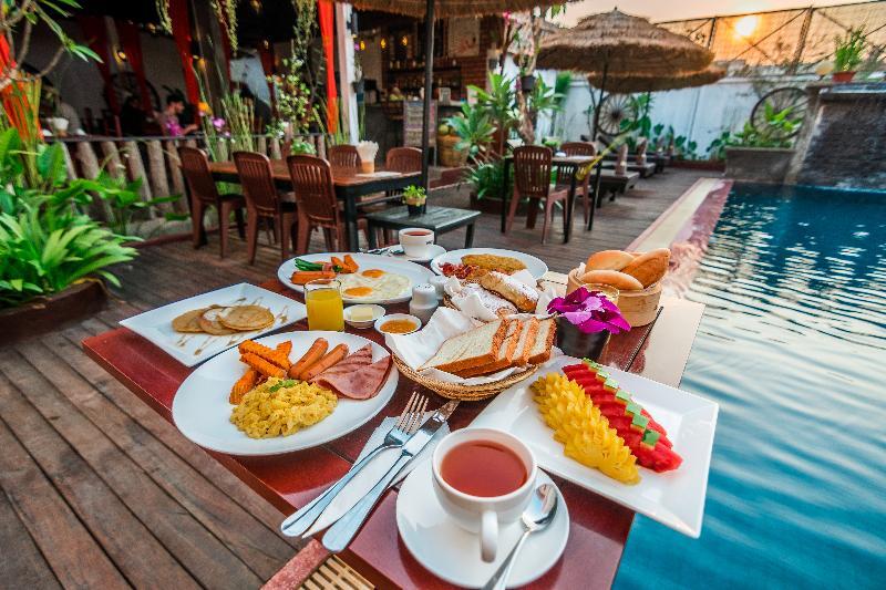 Antonios Villa Hotel Siem Reap Exteriör bild